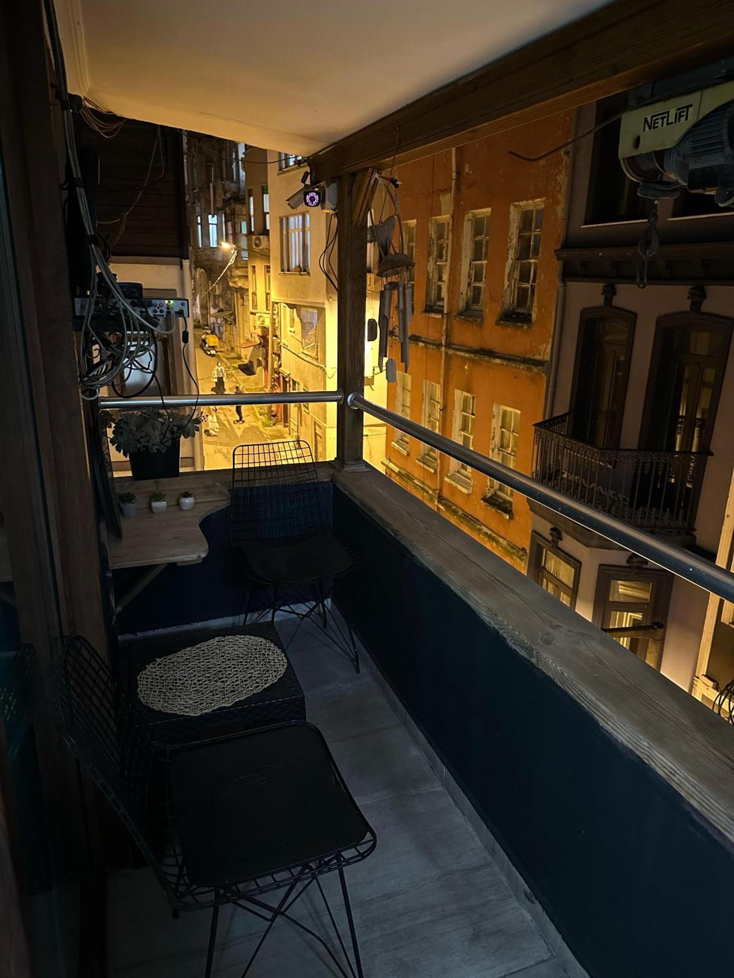 Nelly Guesthouse Istanbul Exterior foto