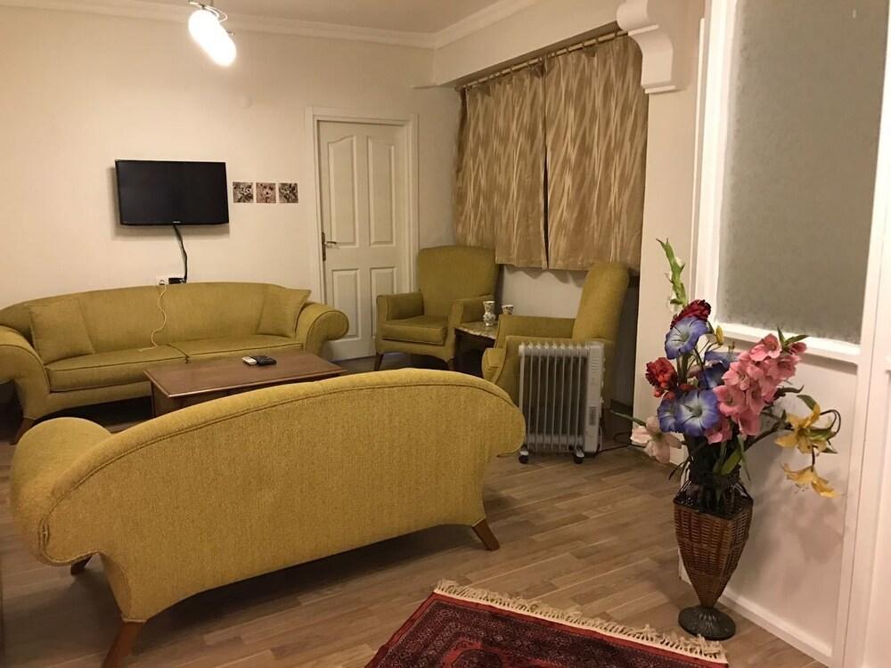 Nelly Guesthouse Istanbul Exterior foto